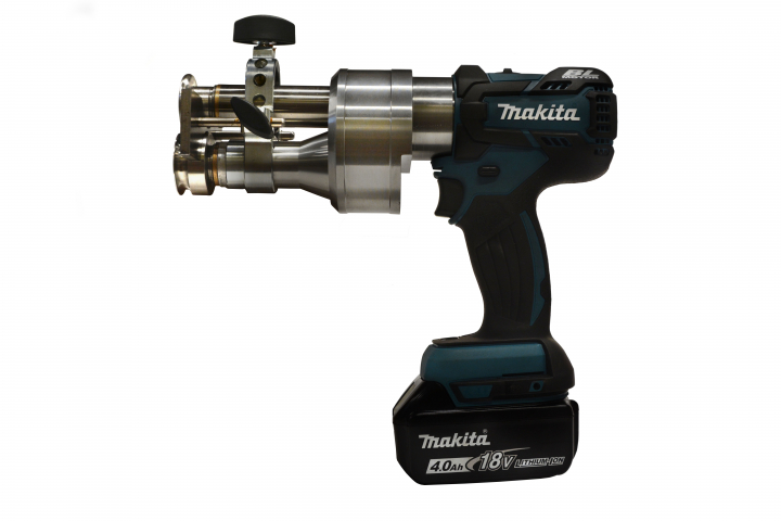 Sikkikone Makita 18 volt – 4+6 mm ryhmässä Sähkökäsityökalut / Muut sähkökäyttöiset työkalut / Makita-sikkikone @ Uveco AB (764018)