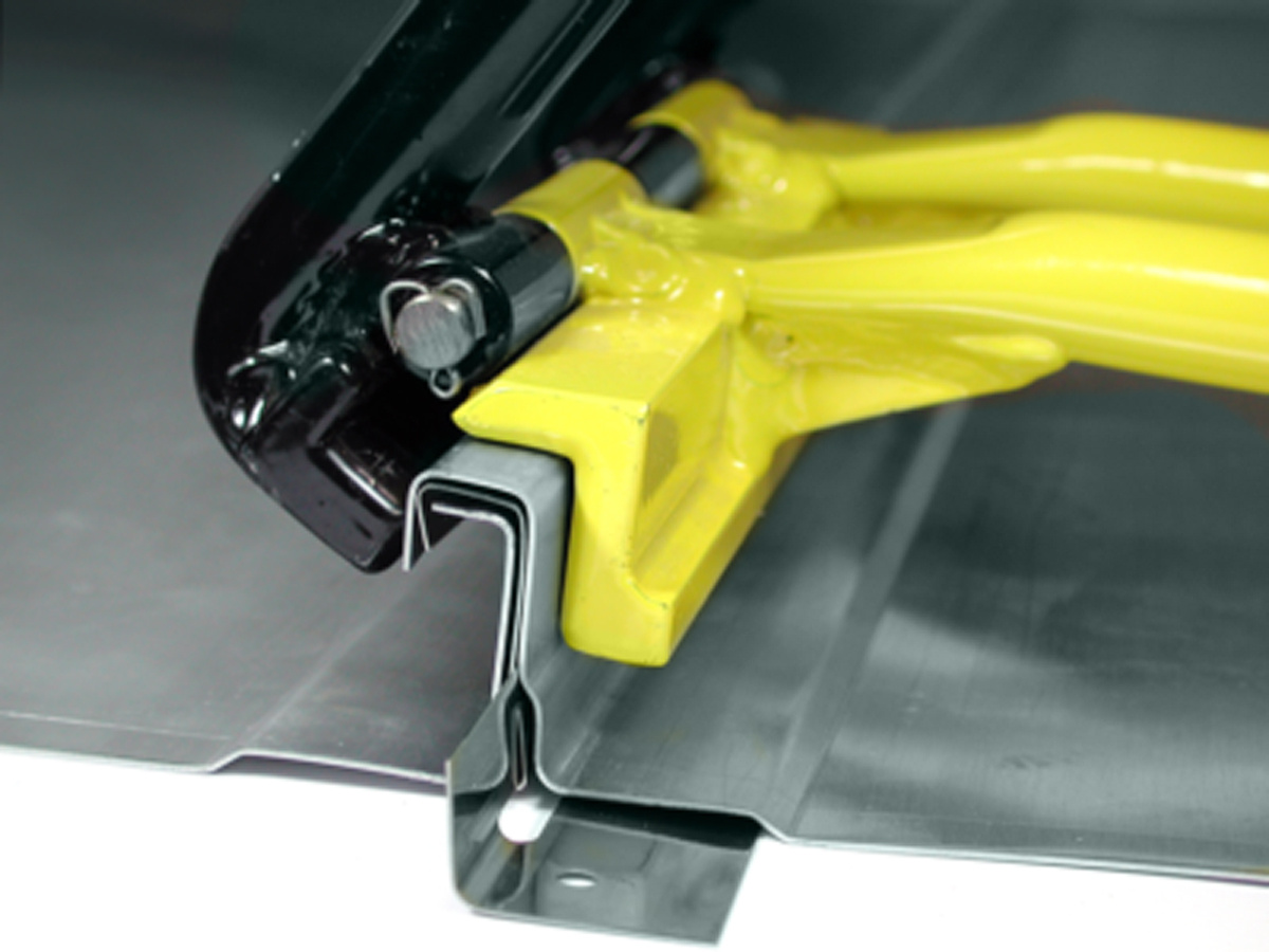 Kulmasaumarauta Aluminium RAU 111